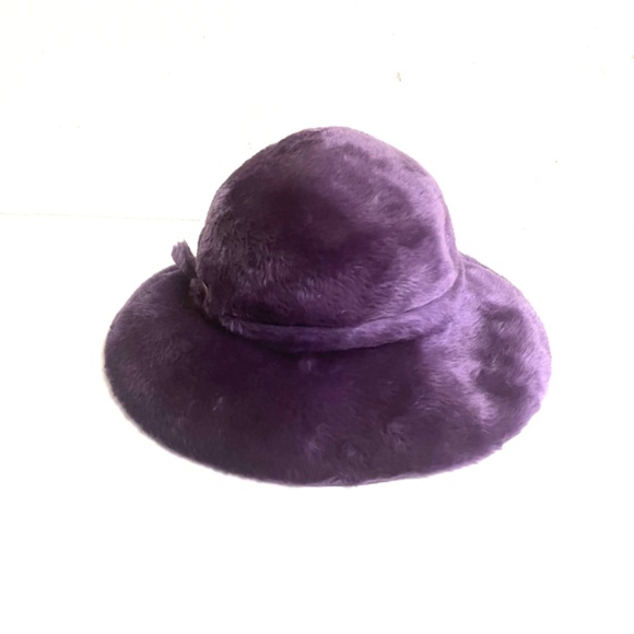 “Thoroughly modern Millie” Plum fur felt fedora hat. - Picture 4 of 4